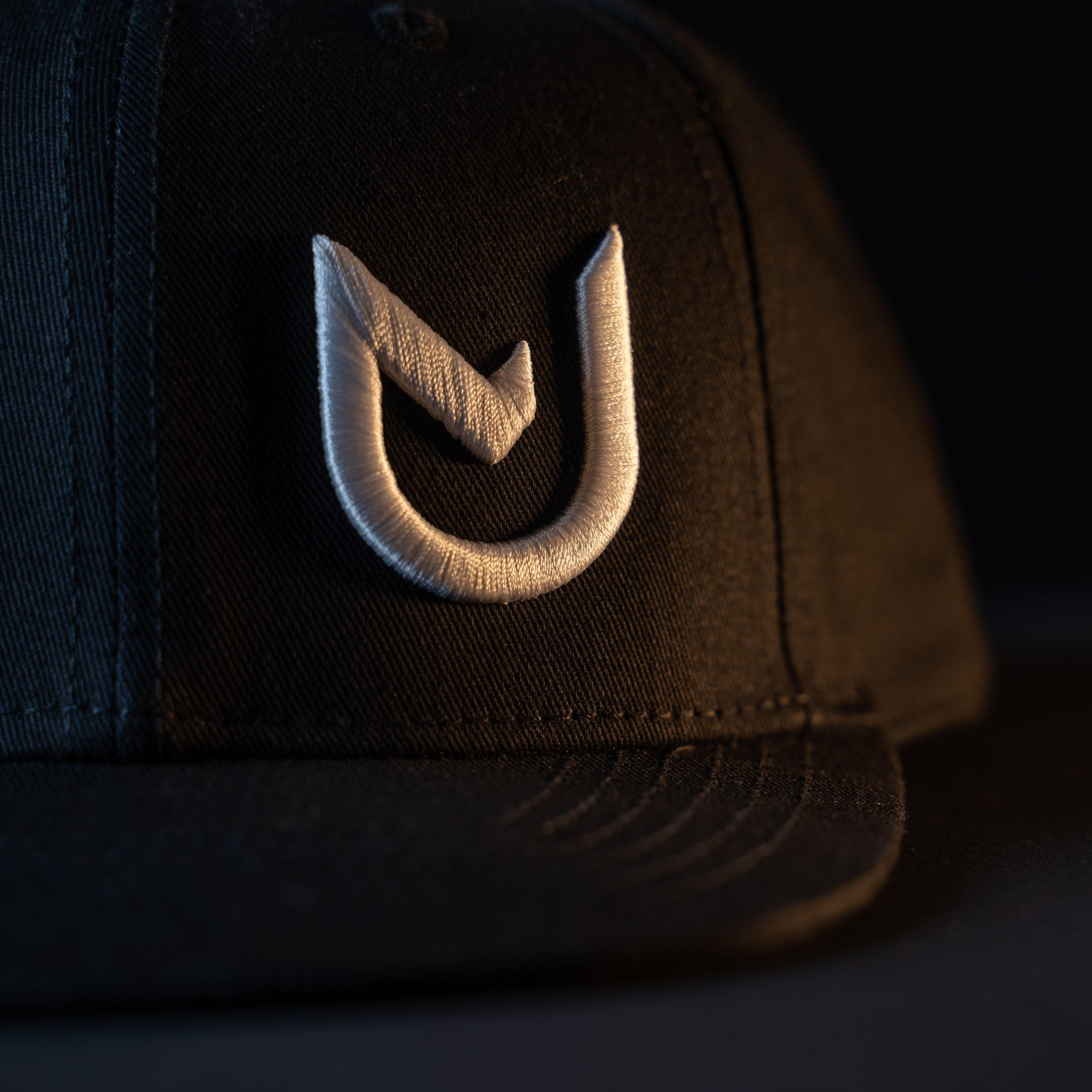 UNANIMOUS Snapback mit 3D Logo - UNANIMOUS | Find Comfort That Suits You